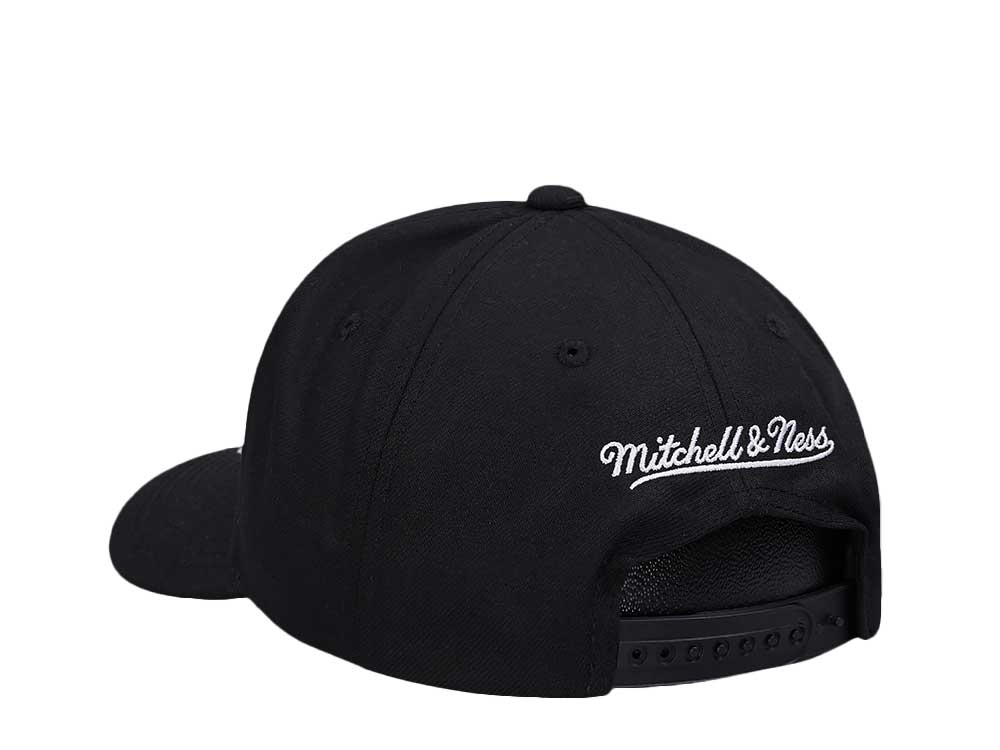 Mitchell & Ness Philadelphia Flyers Team Ground 2.0 Pro Snapback Cap