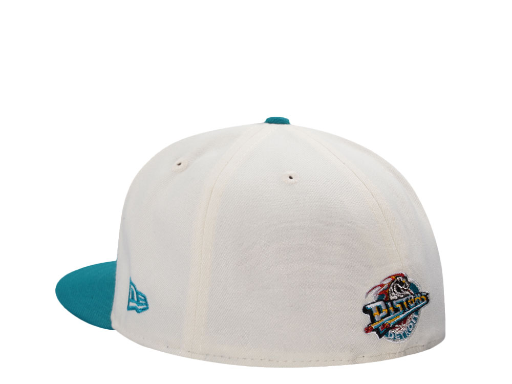 New Era Detroit Pistons Love Rush Chrome Two Tone Edition 59Fifty Fitted Hat