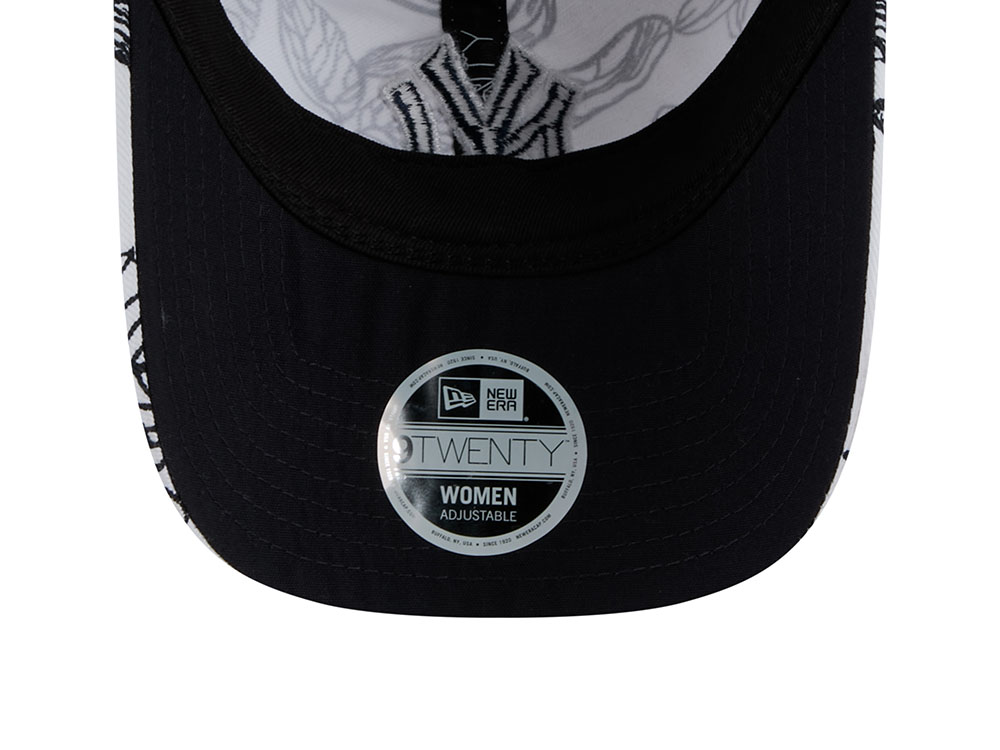 New Era New York Yankees Woman Floral Stitch White 9Twenty Strapback Hat