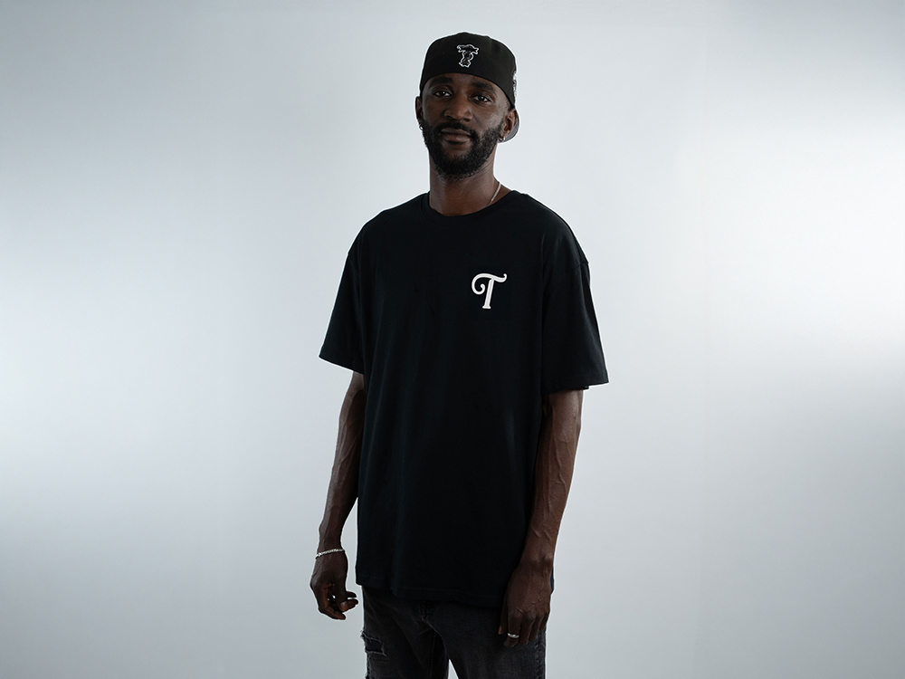 Family T-Shirt We Care About Caps Black Oversize Edition