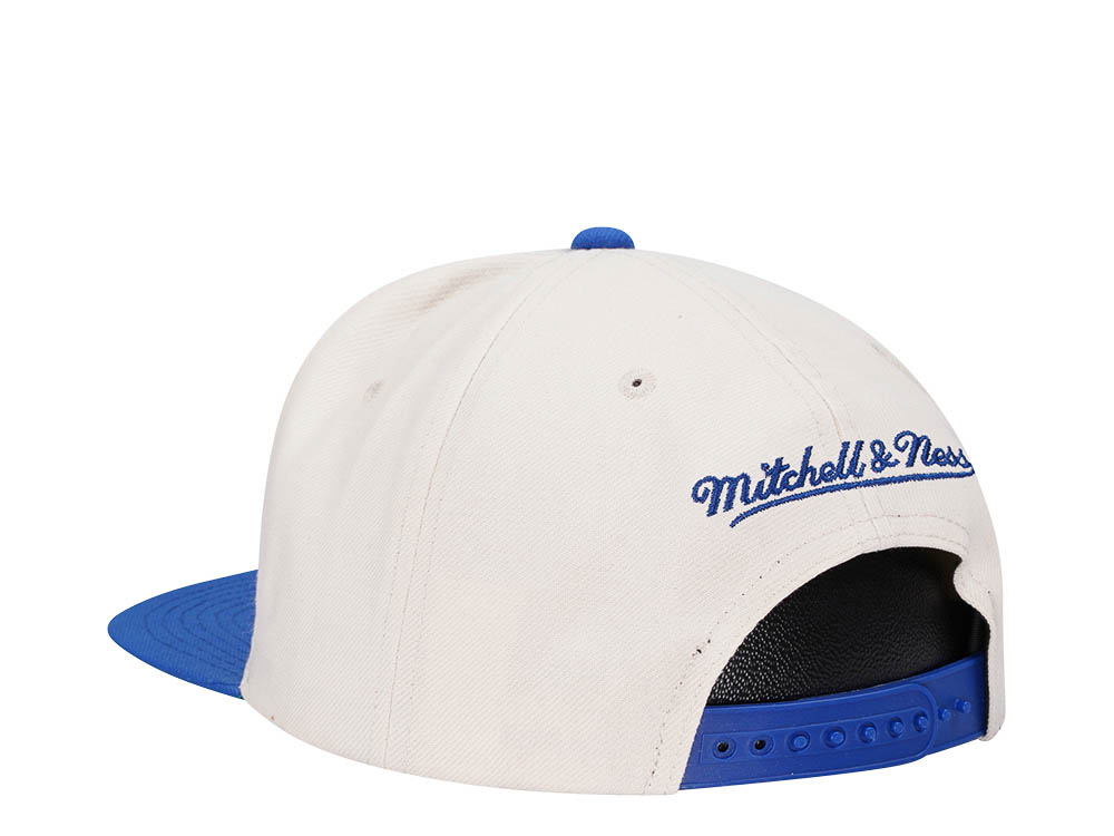 Mitchell & Ness New York Rangers Vintage Off-White Snapback Hat
