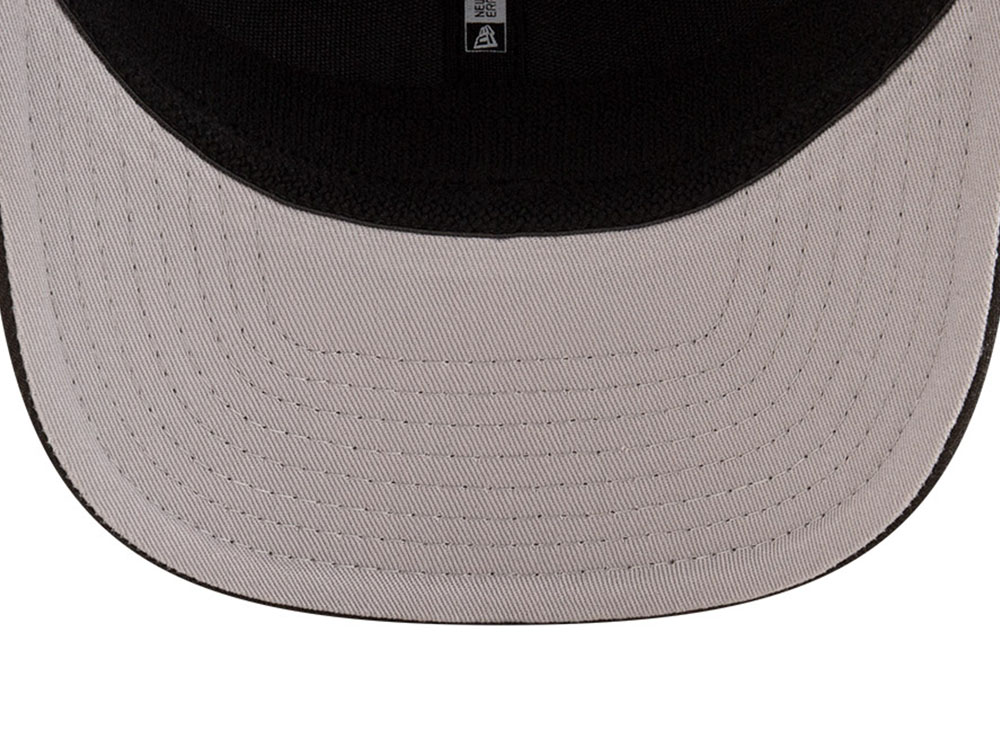 New Era Chicago Blackhawks Black 9Seventy  Stretch Snapback Hat