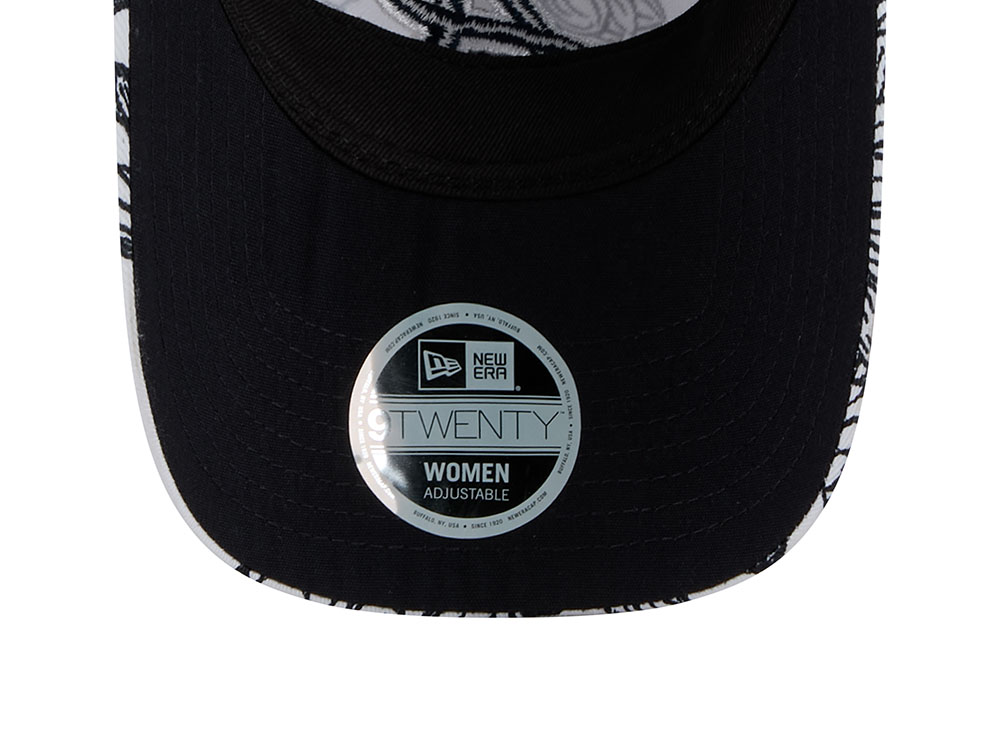 New Era Atlanta Braves Woman Floral Stitch White 9Twenty Strapback Hat