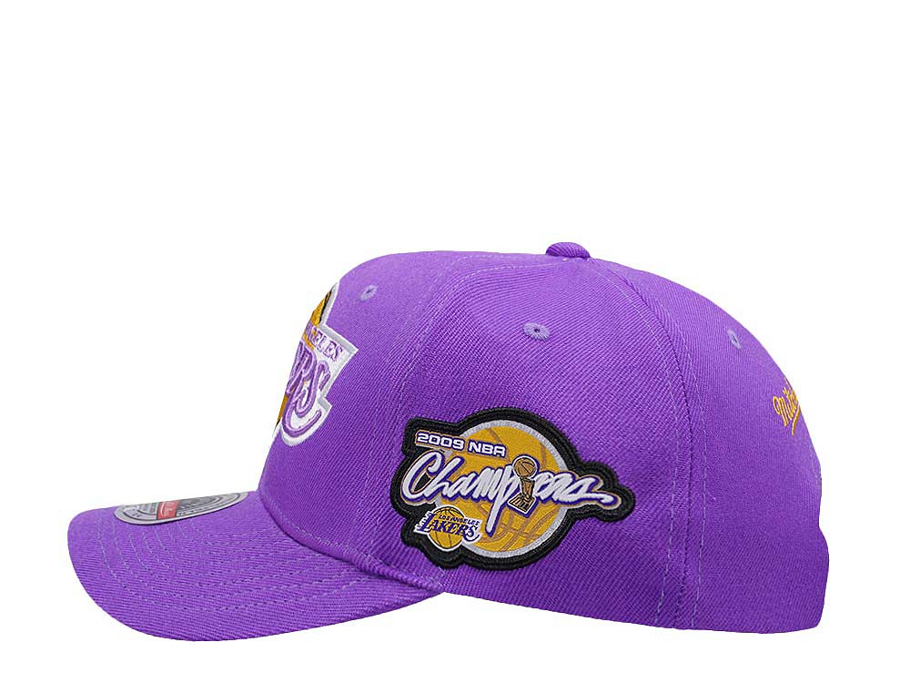 Mitchell & Ness Los Angeles Lakers NBA Champions 2009 Classic Red Flex Snapback Cap