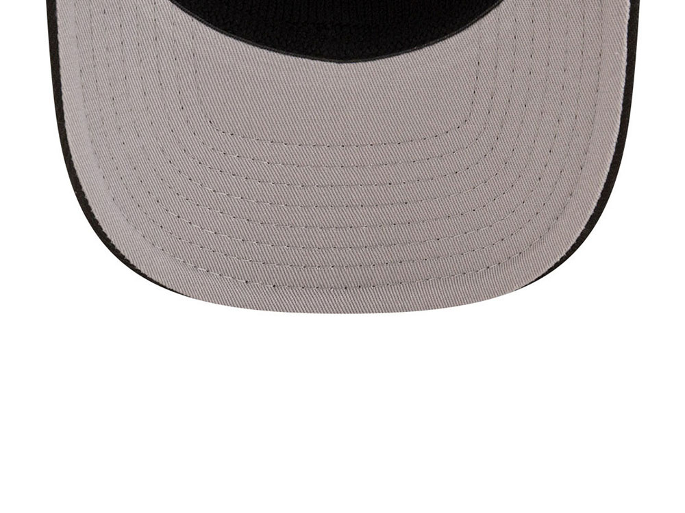 New Era New York Knicks Black 9Seventy Stretch Snapback Hat